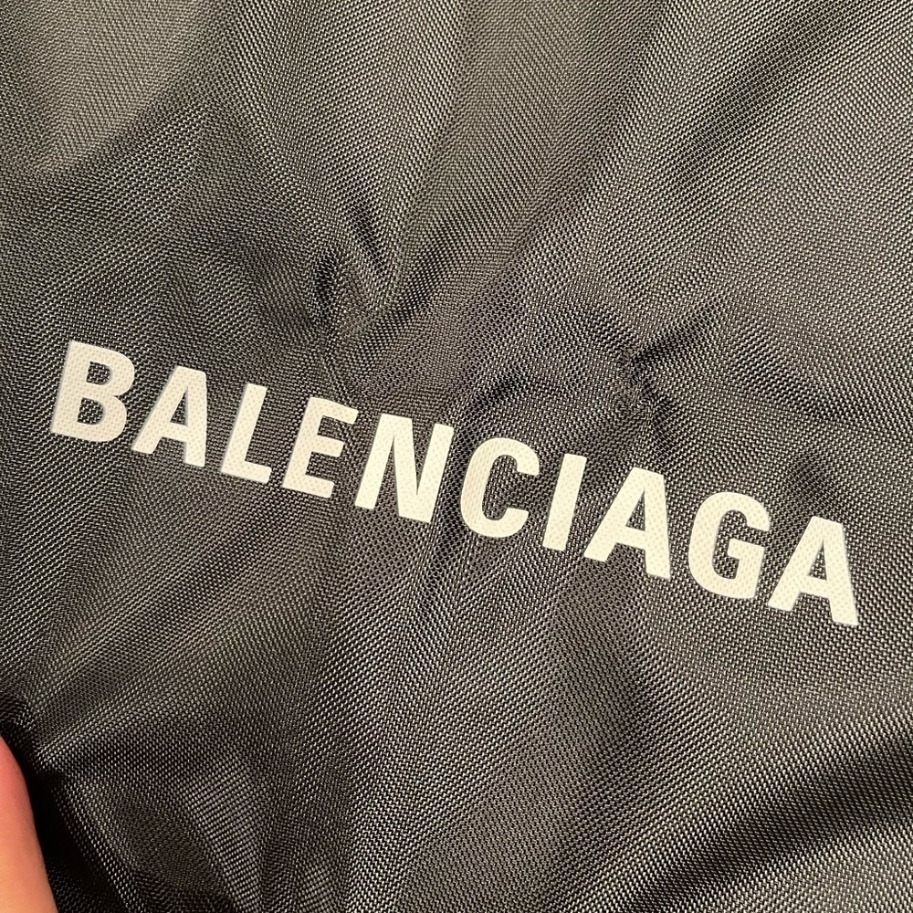 Balenciaga garment bag - Picture 3 of 3